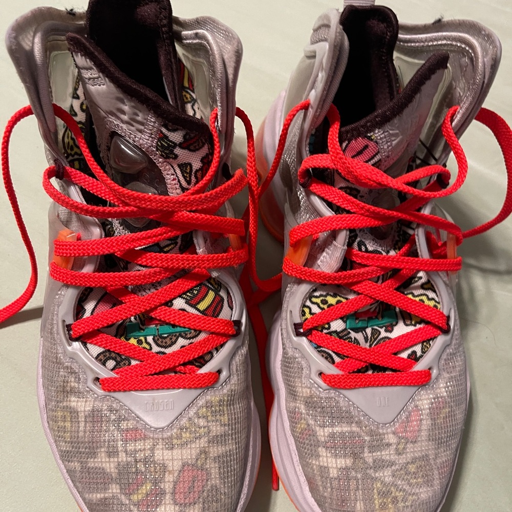 Lebron 19 Boys Basketball Shoes